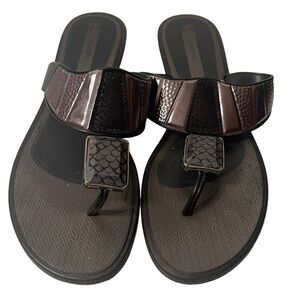 Grendha Brazilian Brand Gray Snakeskin Style Sandals size 10